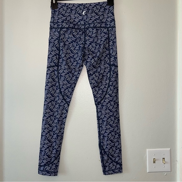 ZYIA Active Haystacks Light N Tight pockets Leggings - Picture 10 of 15